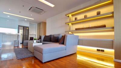 2 bed Condo in Raya Serviced Apartment Khlong Toei Nuea Sub District C11378