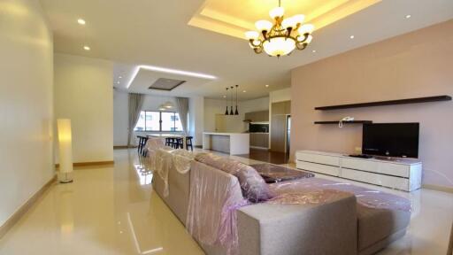 3 bed Condo in Magic Bricks Khlong Tan Nuea Sub District C11375