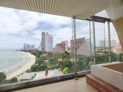 Beach Front Condo Unit for Sale At The Cove