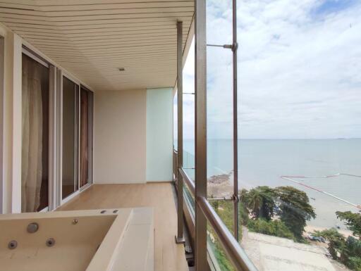 Beach Front Condo Unit for Sale At The Cove