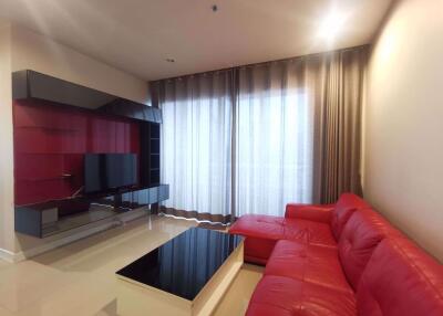 2 bed Condo in Circle Condominium Makkasan Sub District C11367