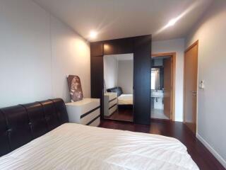 2 bed Condo in Circle Condominium Makkasan Sub District C11367