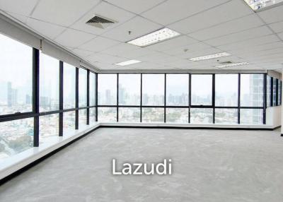 Office for rent in Huaykwang