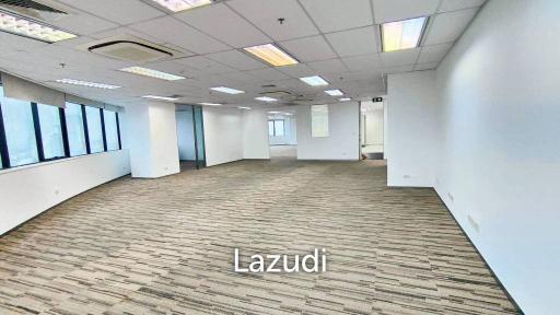 Office for rent in Huaykwang