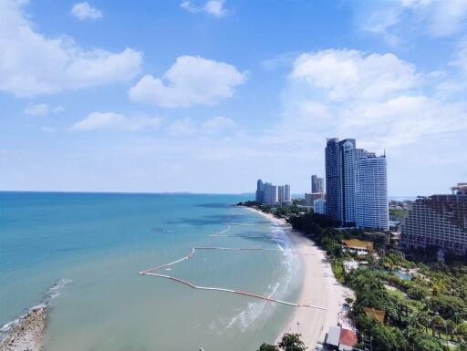 Lovely Beach Front Condo for Sale in The Cove