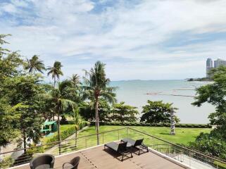 Lovely Beach Front Condo for Sale in The Cove