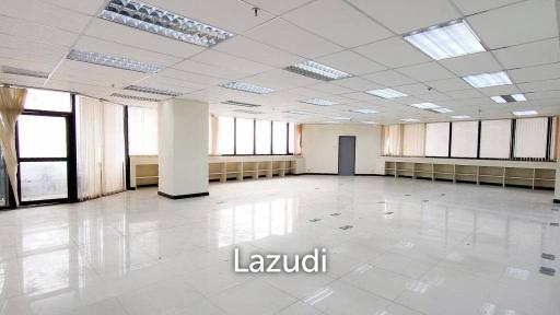 Office for rent at Rama 9