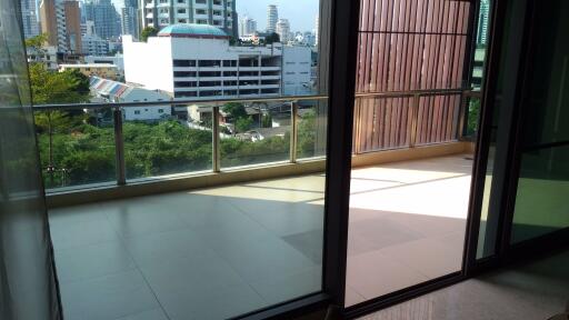 3 bed Condo in S 59 Khlong Tan Nuea Sub District C11364