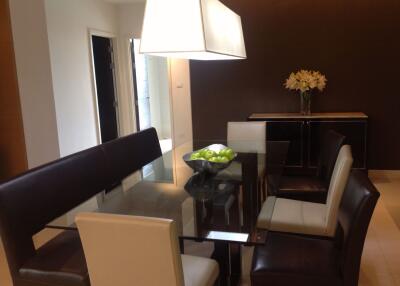 3 bed Condo in S 59 Khlong Tan Nuea Sub District C11364