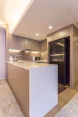 2 bed Condo in MODE Sukhumvit 61 Khlong Tan Nuea Sub District C11353