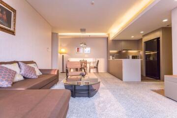 2 bed Condo in MODE Sukhumvit 61 Khlong Tan Nuea Sub District C11353