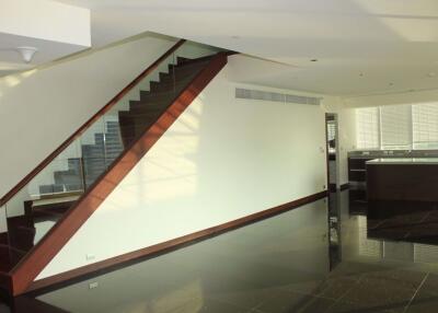 3 bed Duplex in Le Raffine Jambunuda Sukhumvit 31 Khlong Toei Nuea Sub District D11325