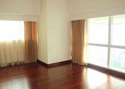 3 bed Duplex in Le Raffine Jambunuda Sukhumvit 31 Khlong Toei Nuea Sub District D11325