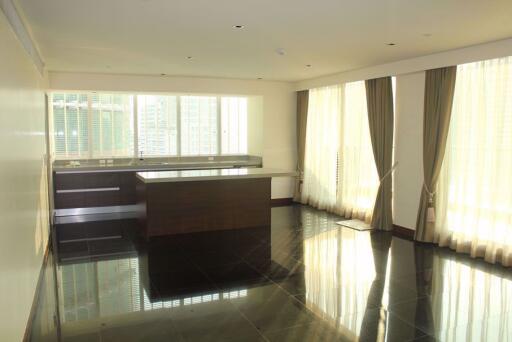 3 bed Duplex in Le Raffine Jambunuda Sukhumvit 31 Khlong Toei Nuea Sub District D11325