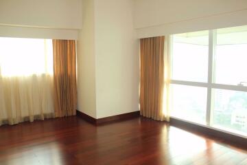 3 bed Duplex in Le Raffine Jambunuda Sukhumvit 31 Khlong Toei Nuea Sub District D11325