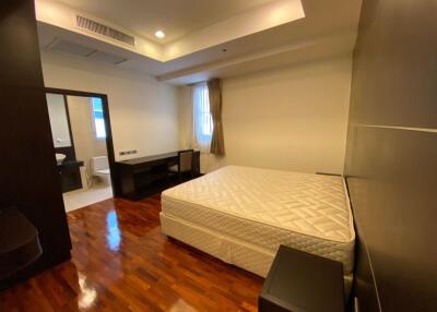 3 bed Condo in Grand Mercure Bangkok Asoke Residence Khlong Toei Nuea Sub District C11332