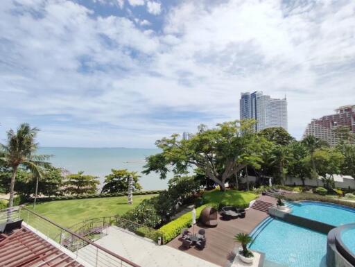 Luxury Beachfront Condo at The Cove for Sale