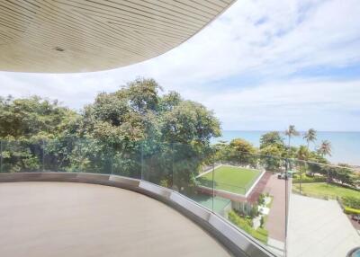 Luxury Beachfront Condo at The Cove for Sale