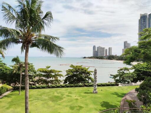 Luxury Beachfront Condo at The Cove for Sale