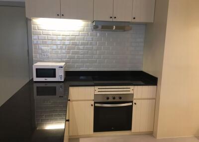 2 bed Condo in Villa Bajaj Khlong Toei Nuea Sub District C11329