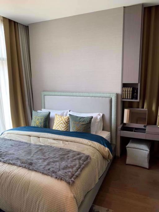 2 bed Condo in The Diplomat Sathorn Silom Sub District C11320