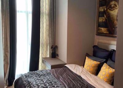 2 bed Condo in The Diplomat Sathorn Silom Sub District C11320