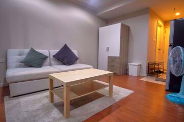 1 bed Condo in Grand Park View Khlong Toei Nuea Sub District C11315