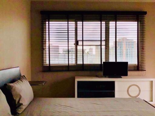 2 bed Condo in 33 Tower Khlong Tan Nuea Sub District C11311