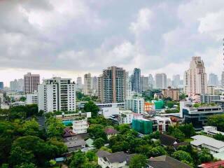 2 bed Condo in 33 Tower Khlong Tan Nuea Sub District C11311