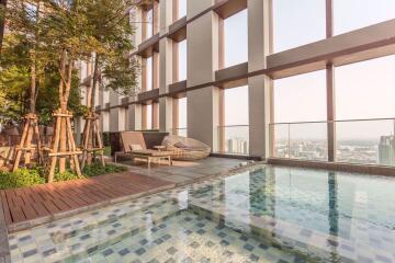 2 bed Condo in Ashton Morph 38 Phra Khanong Sub District C11309