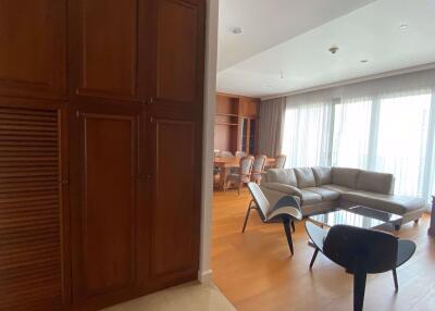 3 bed Condo in 185 Rajadamri Lumphini Sub District C11306