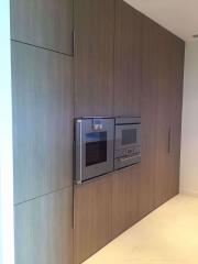 3 bed Condo in 185 Rajadamri Lumphini Sub District C11305