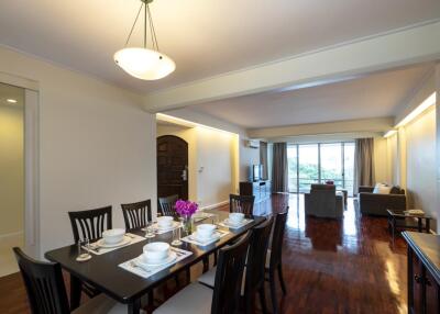 3 bed Condo in Krystal Court Khlong Toei Nuea Sub District C11299