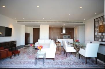 3 bed Condo in 185 Rajadamri Lumphini Sub District C11295