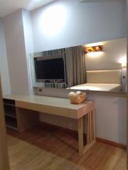 2 bed Condo in Kirthana Residence Khlong Toei Nuea Sub District C11274