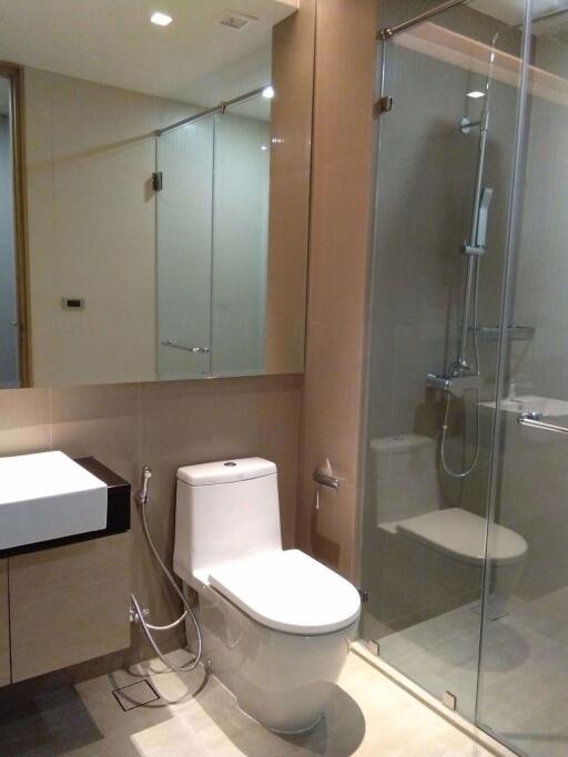 2 ห้องนอน, 2 ห้องน้ำ คอนโด ราคา ฿ 85,000/เดือน