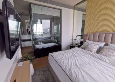 1 bed Condo in Saladaeng One Silom Sub District C11261