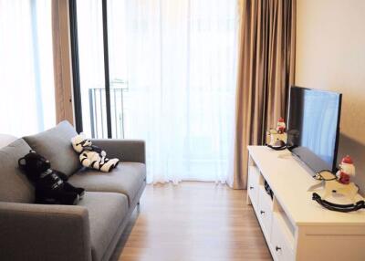 1 bed Condo in FYNN Aree Samsennai Sub District C11244