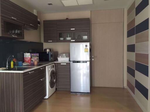 1 bed Condo in Noble Reform Samsennai Sub District C11236