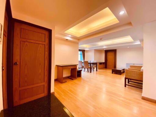 2 bed Condo in Sawit Suites Khlong Tan Nuea Sub District C11207