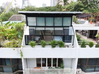 4 bed House in SYE 39 Residence Khlong Tan Nuea Sub District H10921