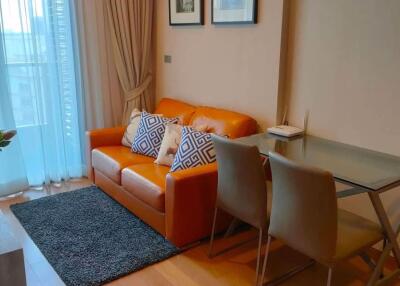 1 bed Condo in The Lumpini 24 Khlongtan Sub District C11194