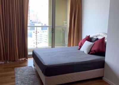 2 bed Condo in The Lakes Khlongtoei Sub District C11187