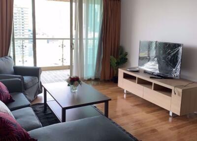2 bed Condo in The Lakes Khlongtoei Sub District C11187