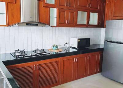 2 bed Condo in Le Premier 1 Khlong Toei Nuea Sub District C11185