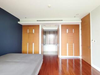 Spacious The Cove Condo For Sale at Pattaya