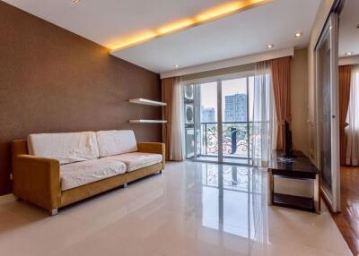 3 bed Condo in Le Nice Ekamai Phrakhanongnuea Sub District C11170