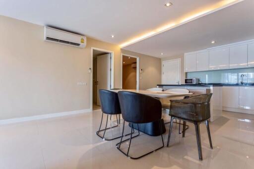 3 bed Condo in Le Nice Ekamai Phrakhanongnuea Sub District C11170