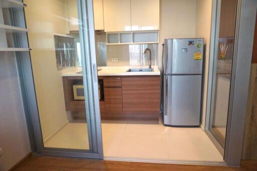 1 bed Condo in Fuse Chan - Sathorn Thung Wat Don Sub District C11146