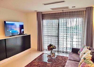 1 bed Condo in Baan Somthavil Lumphini Sub District C11116